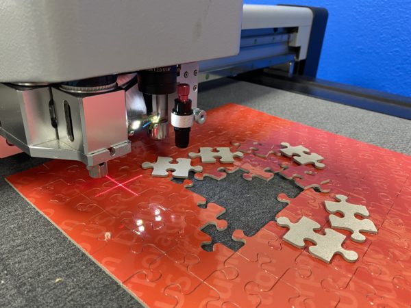 Duplo DPC-600 PKG Digital Die Cutter - view 3