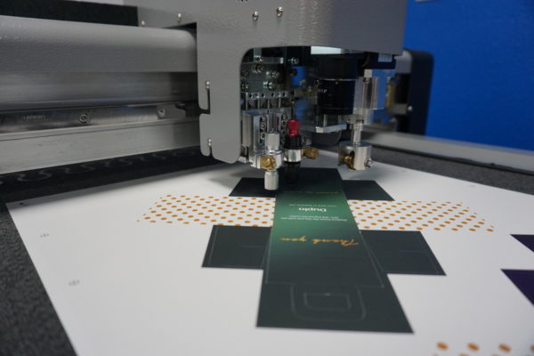 Duplo DPC-400 Digital Die Cutter - view 5